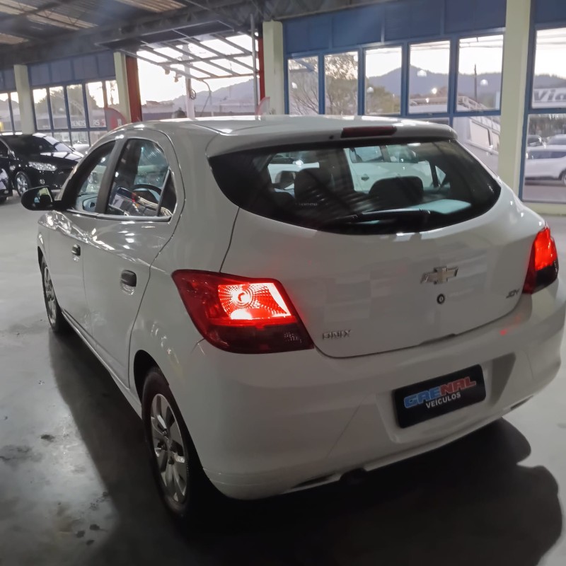 ONIX 1.0 JOY HATCH 8VFLEX 4P MANUAL - 2019 - CAMPO BOM
