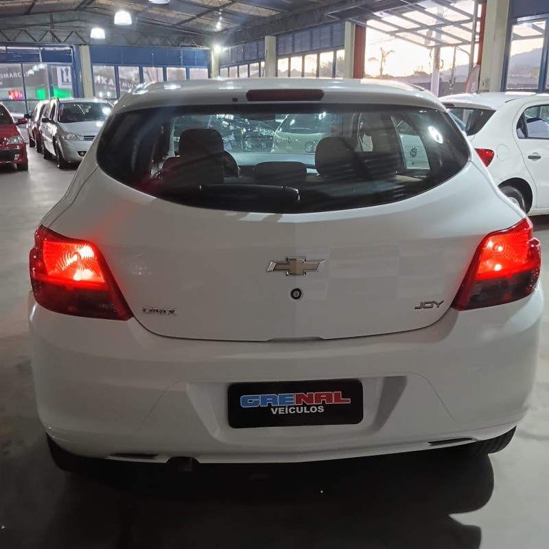 ONIX 1.0 JOY HATCH 8VFLEX 4P MANUAL - 2019 - CAMPO BOM