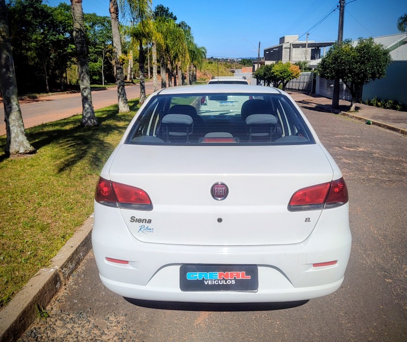 SIENA 1.0 MPI EL CELEBRATION 8V FLEX 4P MANUAL - 2014 - CAMPO BOM