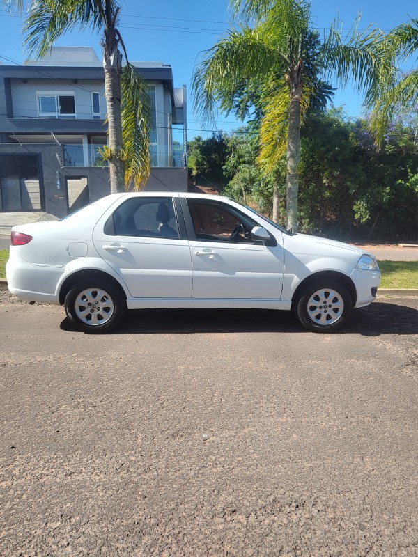 SIENA 1.0 MPI EL CELEBRATION 8V FLEX 4P MANUAL - 2014 - CAMPO BOM