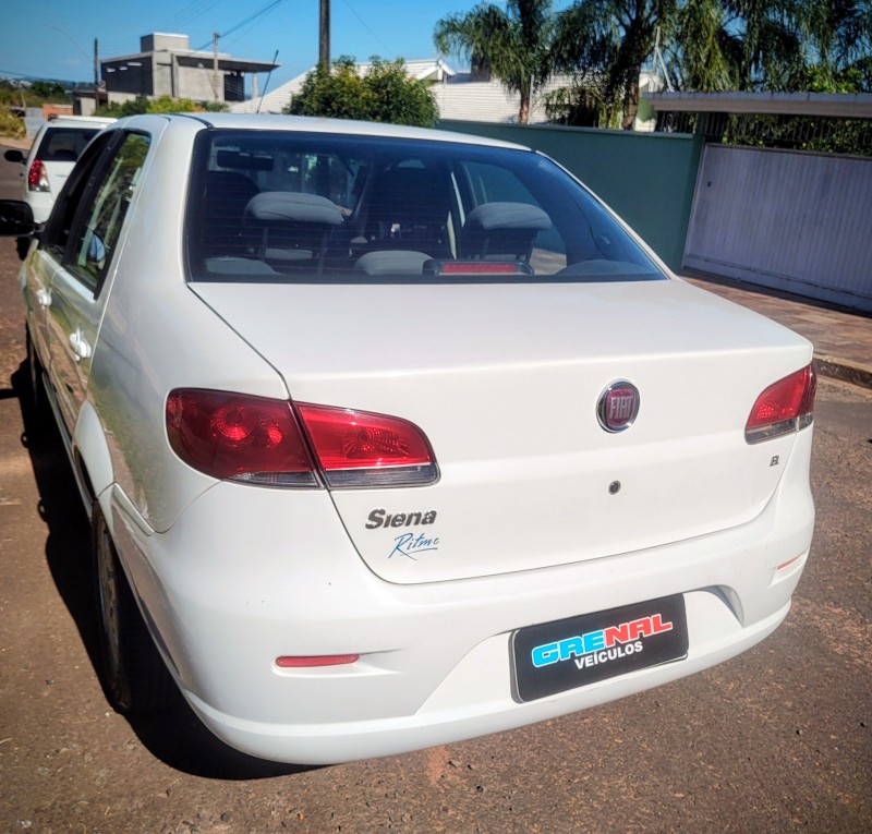 SIENA 1.0 MPI EL CELEBRATION 8V FLEX 4P MANUAL - 2014 - CAMPO BOM