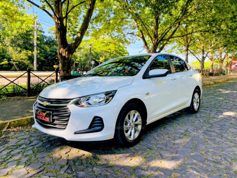 onix 1.0 sedan plus lt 12v flex 4p manual 2023 novo hamburgo