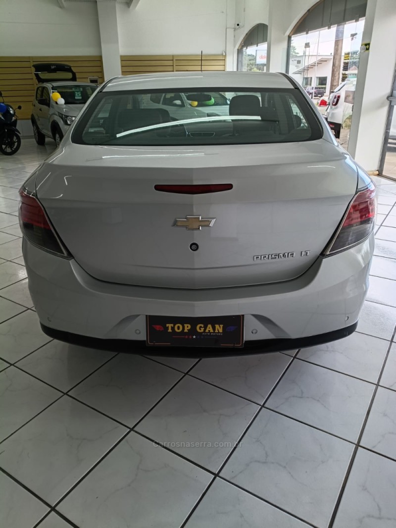 PRISMA 1.4 MPFI LT 8V FLEX 4P MANUAL - 2013 - NOVA PETRóPOLIS