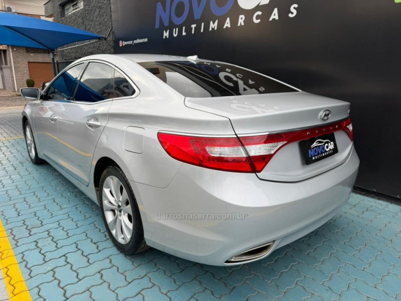 AZERA 3.0 MPFI GLS V6 24V GASOLINA 4P AUTOMÁTICO - 2015 - ESTâNCIA VELHA