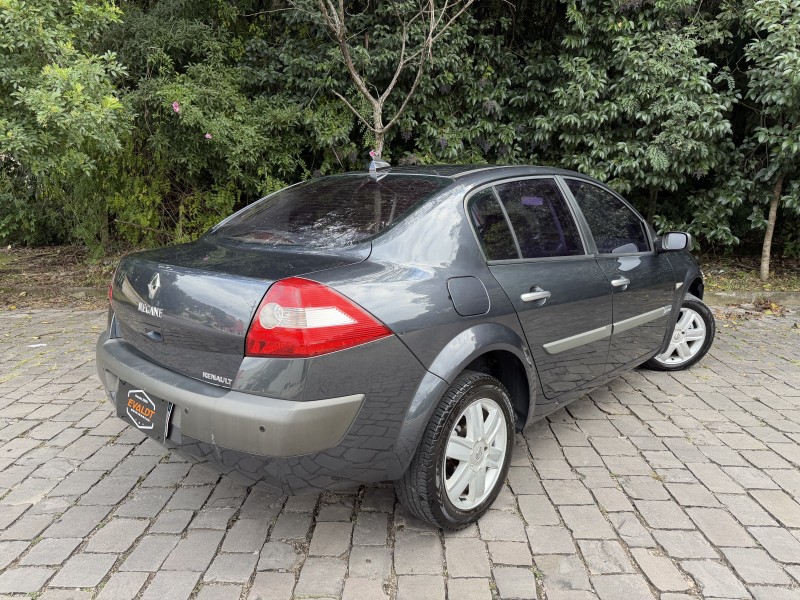 MÉGANE 2.0 DYNAMIQUE SEDAN 16V GASOLINA 4P MANUAL - 2008 - CAXIAS DO SUL