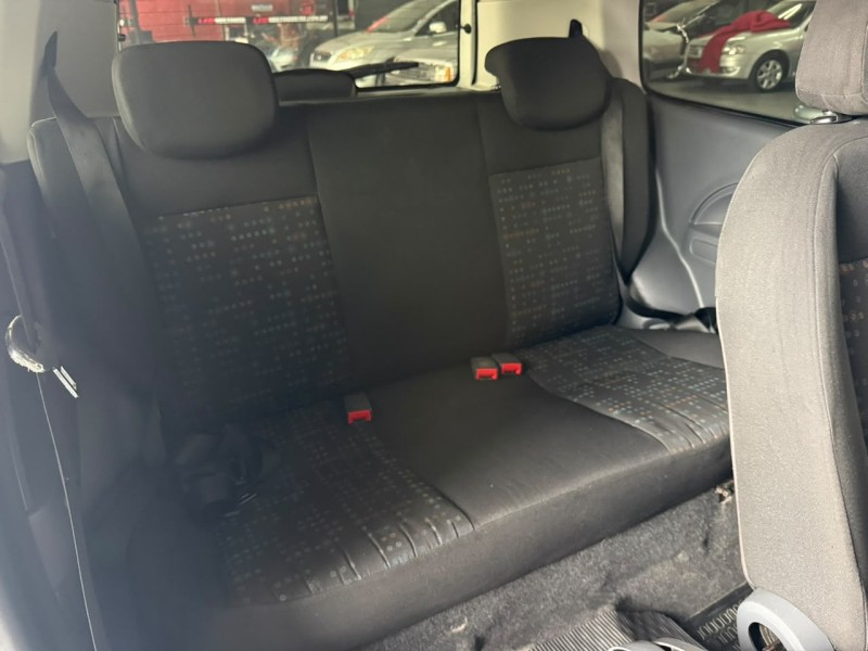 UNO 1.0 VIVACE 8V FLEX 2P MANUAL - 2014 - CAXIAS DO SUL