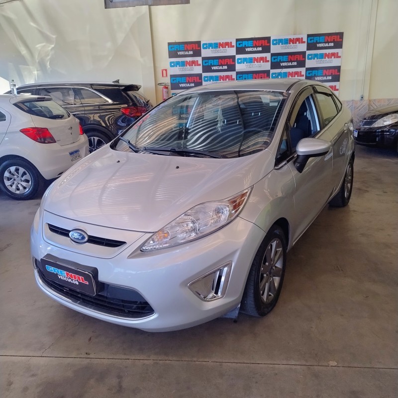 FIESTA 1.6 SE SEDAN 16V FLEX 4P MANUAL - 2011 - CAMPO BOM