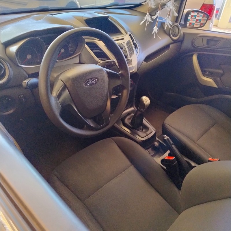 FIESTA 1.6 SE SEDAN 16V FLEX 4P MANUAL - 2011 - CAMPO BOM