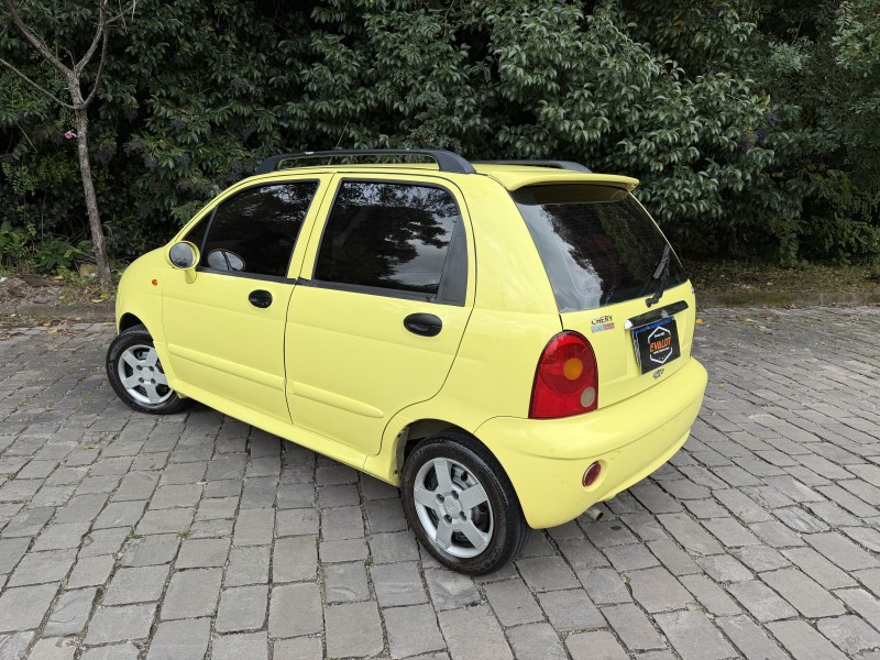 QQ 1.1 MPFI 16V GASOLINA 4P MANUAL - 2012 - CAXIAS DO SUL
