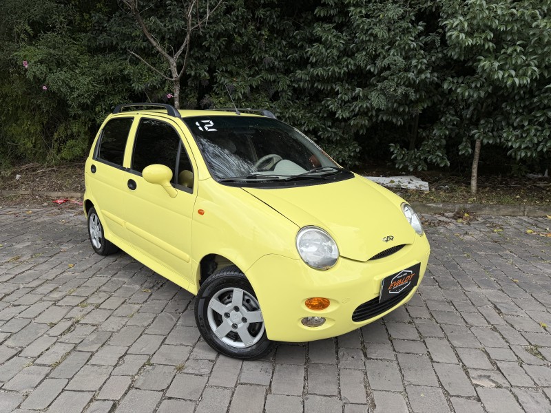 QQ 1.1 MPFI 16V GASOLINA 4P MANUAL - 2012 - CAXIAS DO SUL