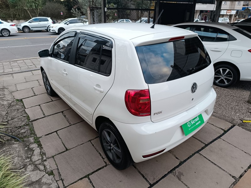 FOX 1.6 MI 8V FLEX 4P MANUAL - 2013 - BENTO GONçALVES