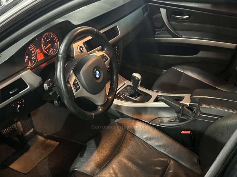 325I 2.5 SEDAN 24V GASOLINA 4P AUTOMÁTICO - 2006 - CAXIAS DO SUL