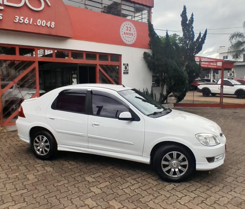 PRISMA 1.4 MPFI JOY 8V FLEX 4P MANUAL - 2009 - ESTâNCIA VELHA