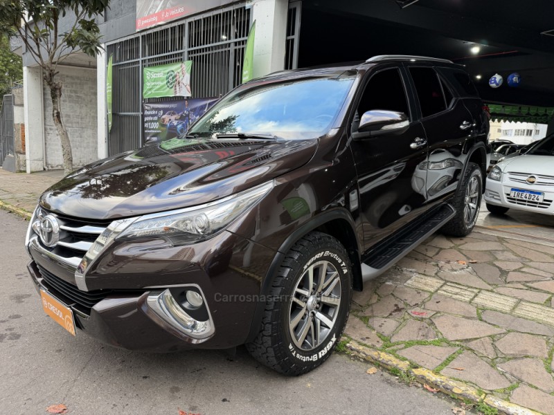 HILUX SW4 2.8 SRX 4X4 16V TURBO INTERCOOLER DIESEL 4P AUTOMÁTICO - 2017 - BENTO GONçALVES