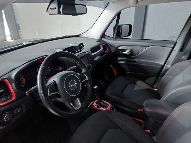 RENEGADE 2.0 16V TURBO DIESEL TRAILHAWK 4P 4X4 AUTOMÁTICO - 2016 - SãO SEBASTIãO DO CAí
