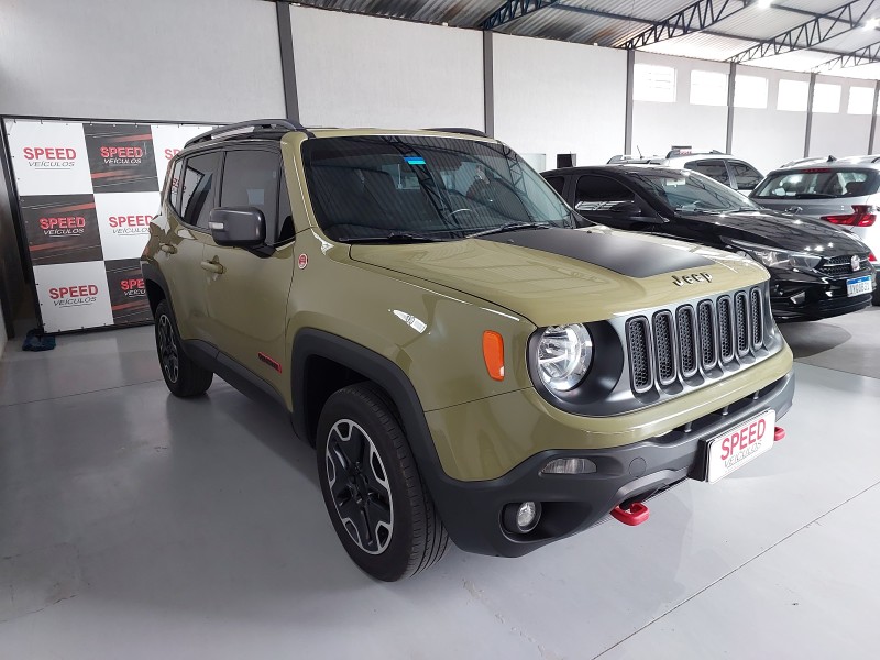 RENEGADE 2.0 16V TURBO DIESEL TRAILHAWK 4P 4X4 AUTOMÁTICO - 2016 - SãO SEBASTIãO DO CAí