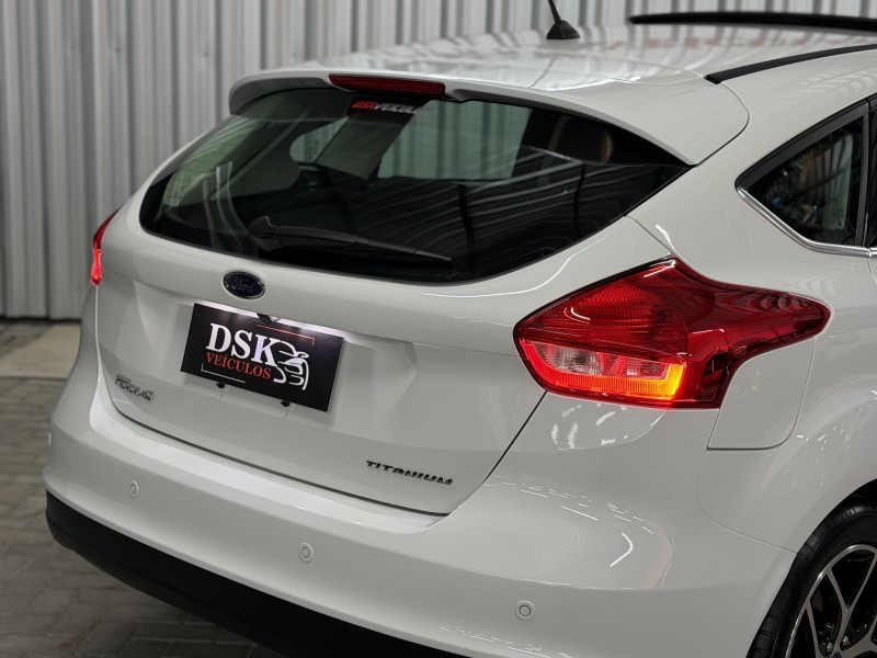 FOCUS 2.0 TITANIUM HATCH 16V FLEX 4P AUTOMÁTICO - 2018 - CAXIAS DO SUL