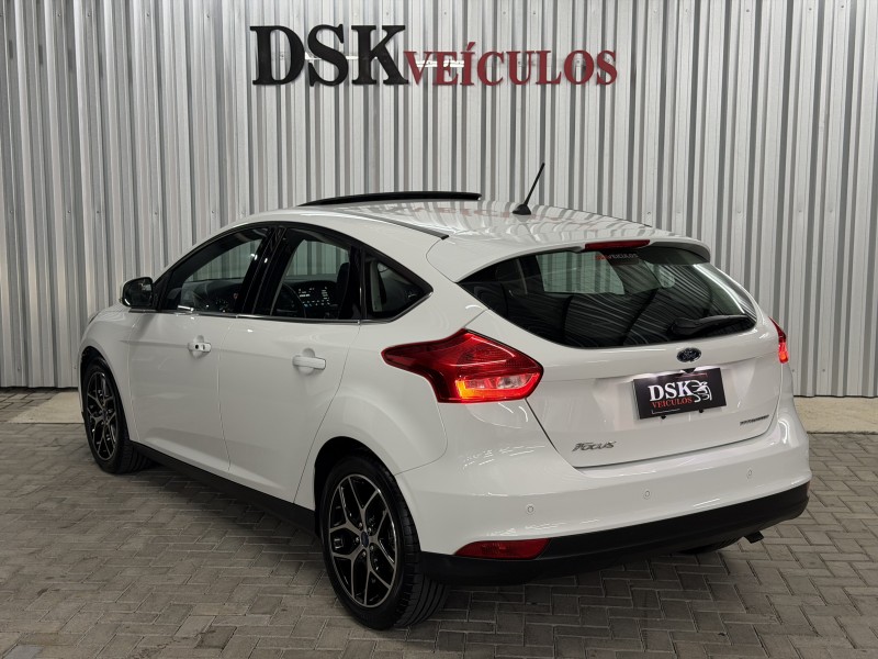 FOCUS 2.0 TITANIUM HATCH 16V FLEX 4P AUTOMÁTICO - 2018 - CAXIAS DO SUL