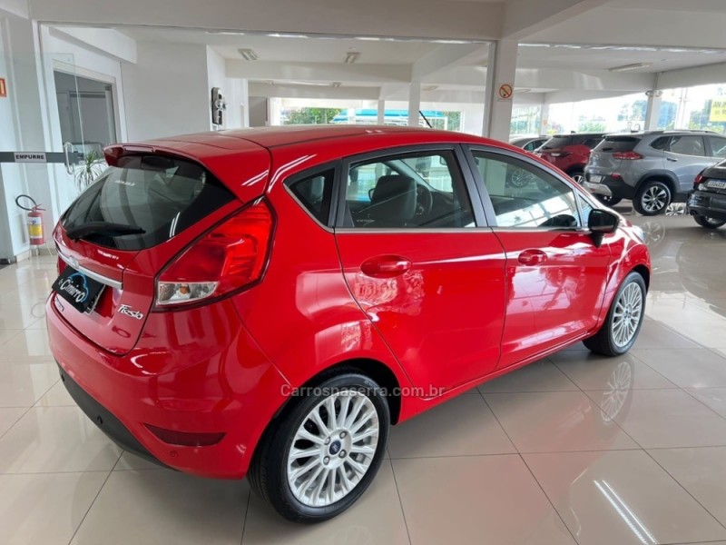 FIESTA 1.6 TITANIUM HATCH 16V FLEX 4P AUTOMÁTICO - 2015 - TAQUARA