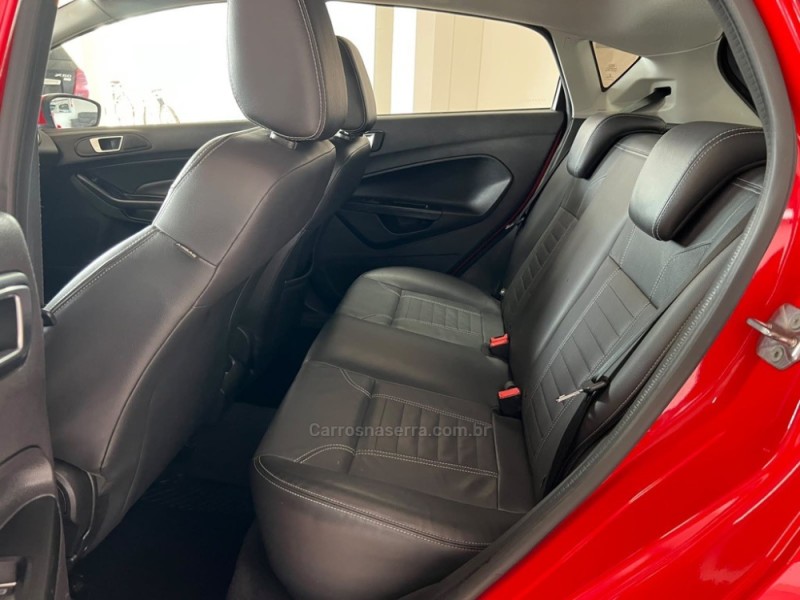 FIESTA 1.6 TITANIUM HATCH 16V FLEX 4P AUTOMÁTICO - 2015 - TAQUARA
