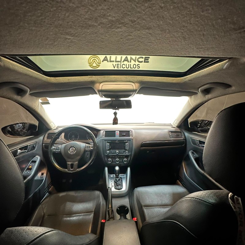 JETTA 2.0 COMFORTLINE FLEX 4P TIPTRONIC - 2014 - CAXIAS DO SUL