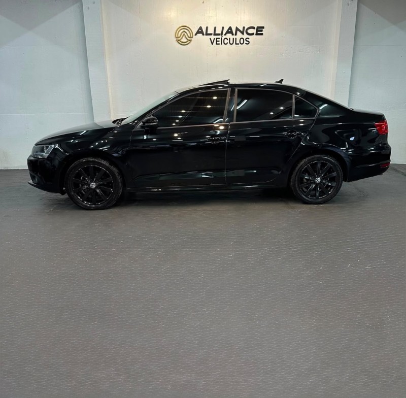 JETTA 2.0 COMFORTLINE FLEX 4P TIPTRONIC - 2014 - CAXIAS DO SUL