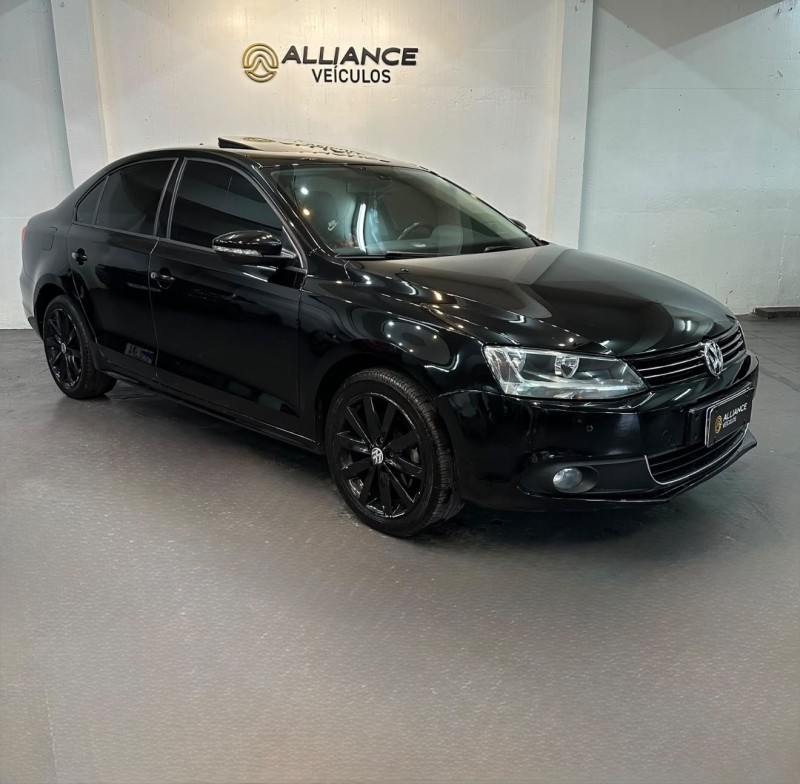 JETTA 2.0 COMFORTLINE FLEX 4P TIPTRONIC - 2014 - CAXIAS DO SUL
