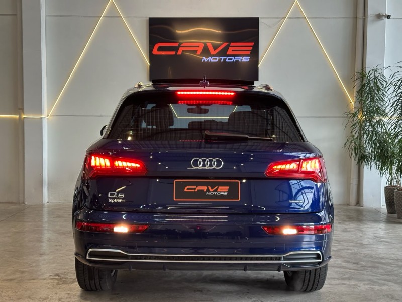 Q5 2.0 TSFI QUATTRO S TRONIC 16V GASOLINA 4P AUTOMÁTICO - 2020 - CAXIAS DO SUL