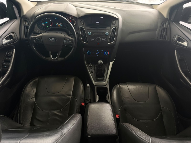 FOCUS 1.6 SE 8V FLEX 4P MANUAL - 2017 - FELIZ