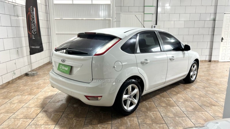 FOCUS 1.6 GLX 8V FLEX 4P MANUAL - 2013 - BENTO GONçALVES