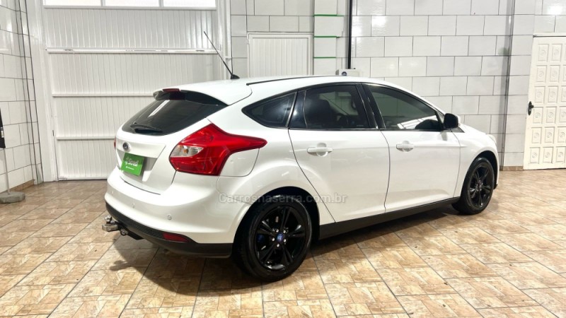 FOCUS 1.6 SE 8V FLEX 4P MANUAL - 2015 - BENTO GONçALVES