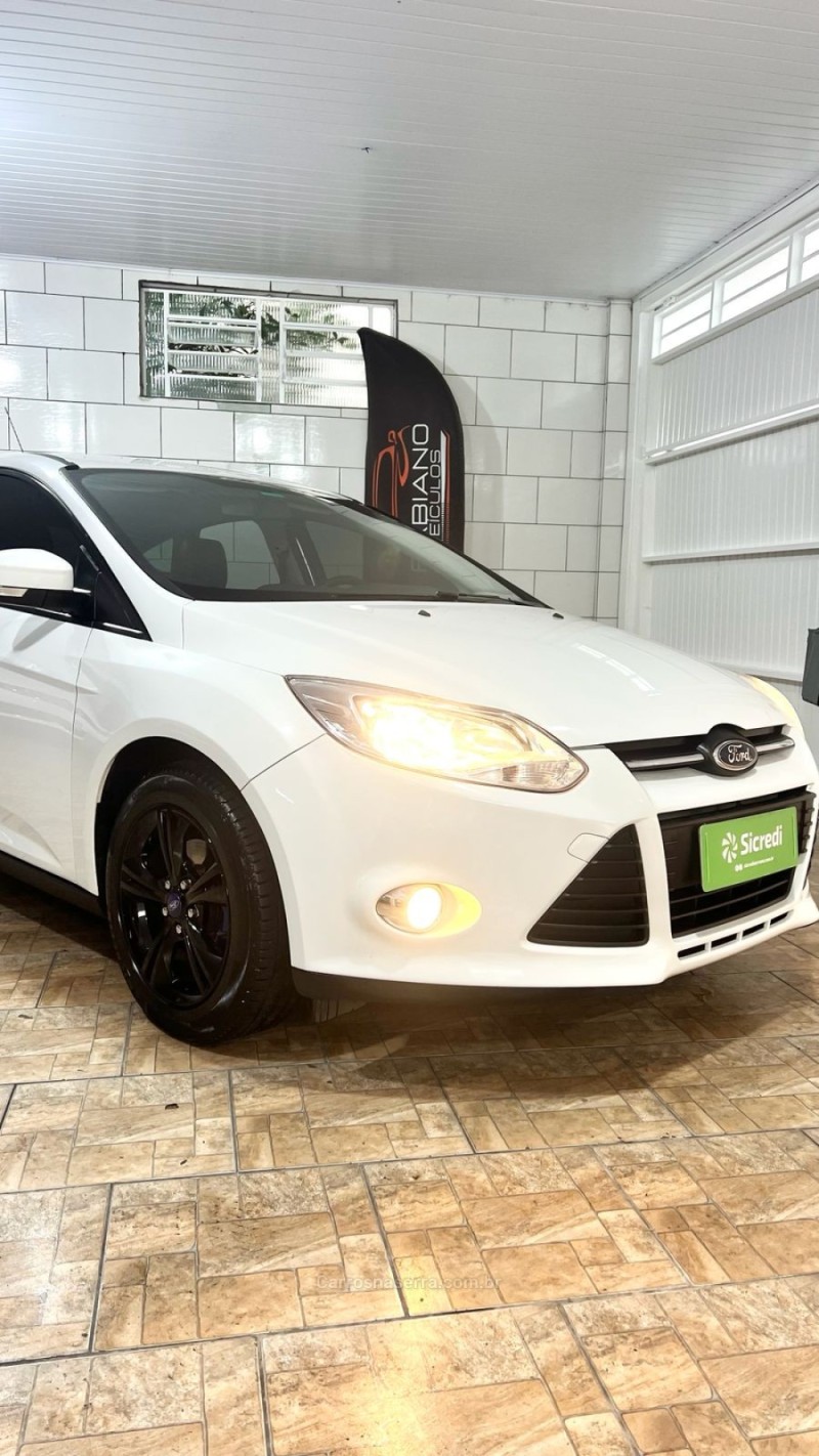FOCUS 1.6 SE 8V FLEX 4P MANUAL - 2015 - BENTO GONçALVES