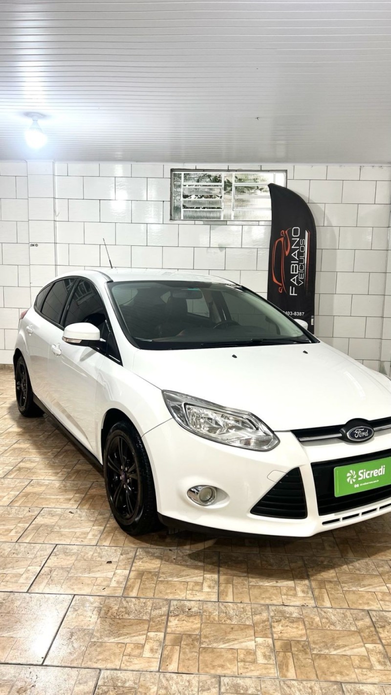 FOCUS 1.6 SE 8V FLEX 4P MANUAL - 2015 - BENTO GONçALVES