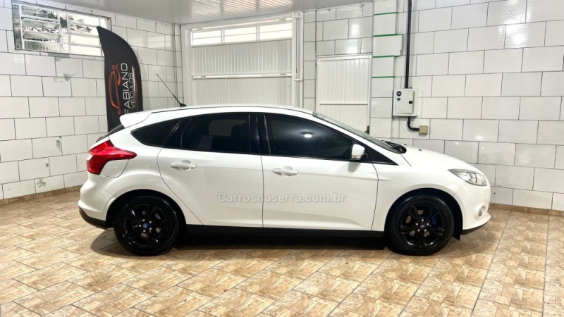 FOCUS 1.6 SE 8V FLEX 4P MANUAL - 2015 - BENTO GONçALVES
