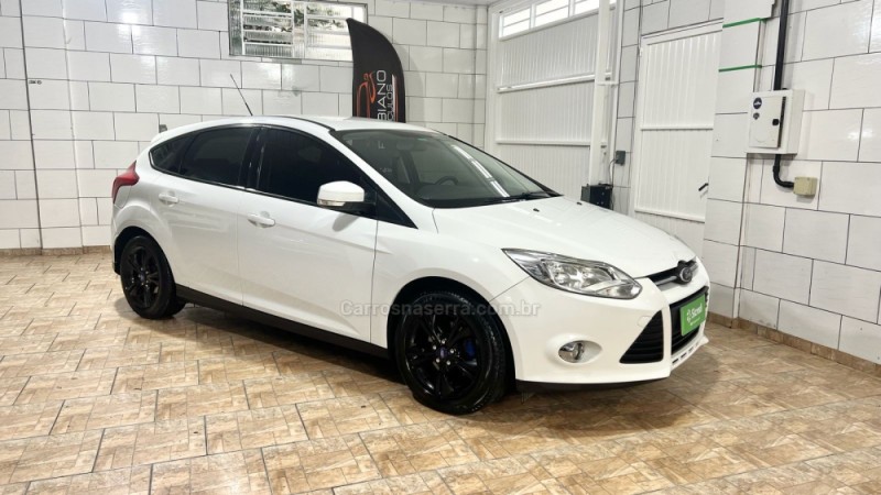 FOCUS 1.6 SE 8V FLEX 4P MANUAL - 2015 - BENTO GONçALVES