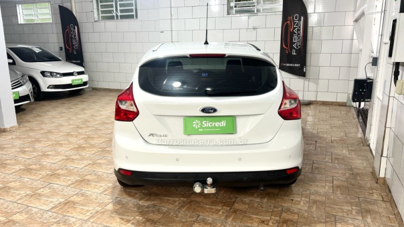 FOCUS 1.6 SE 8V FLEX 4P MANUAL - 2015 - BENTO GONçALVES