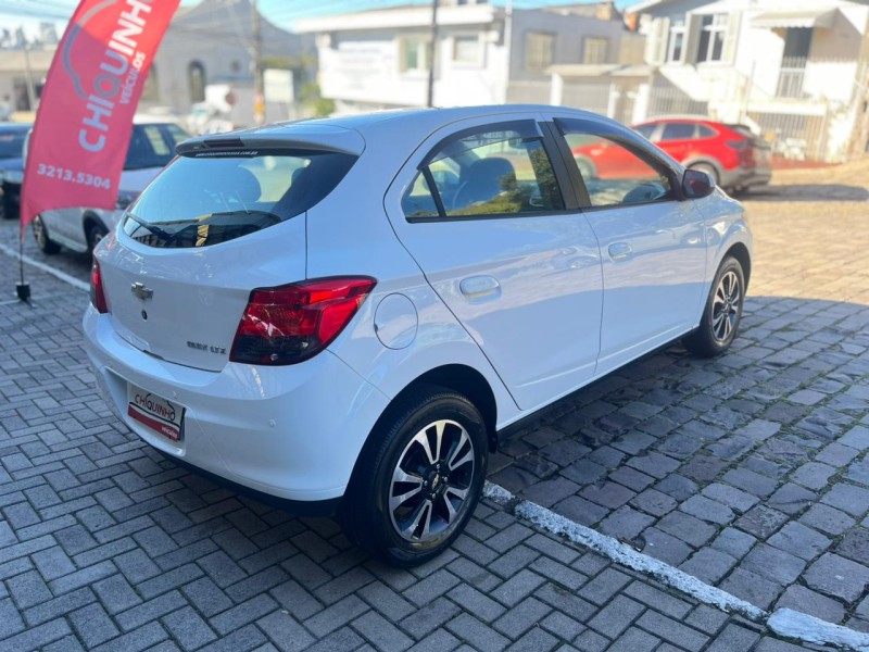 ONIX 1.4 MPFI LTZ 8V FLEX 4P MANUAL - 2014 - CAXIAS DO SUL