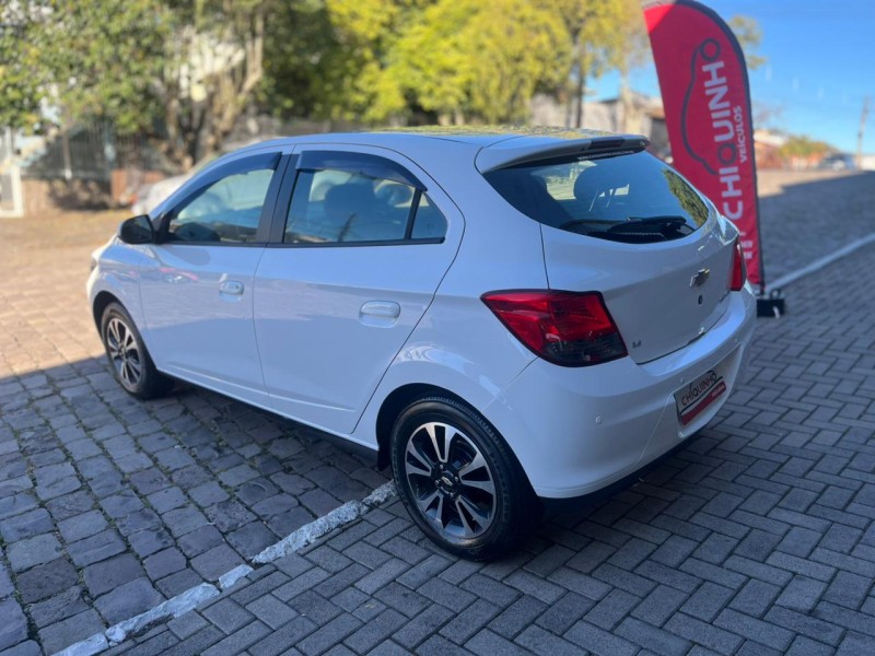 ONIX 1.4 MPFI LTZ 8V FLEX 4P MANUAL - 2014 - CAXIAS DO SUL