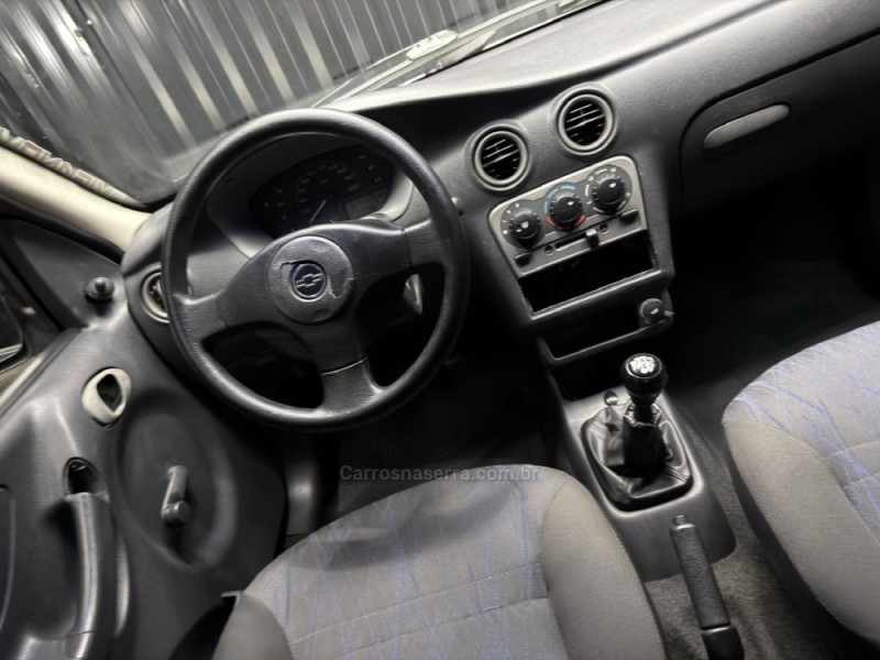 CELTA 1.0 MPFI VHC SPIRIT 8V GASOLINA 4P MANUAL - 2005 - CAXIAS DO SUL