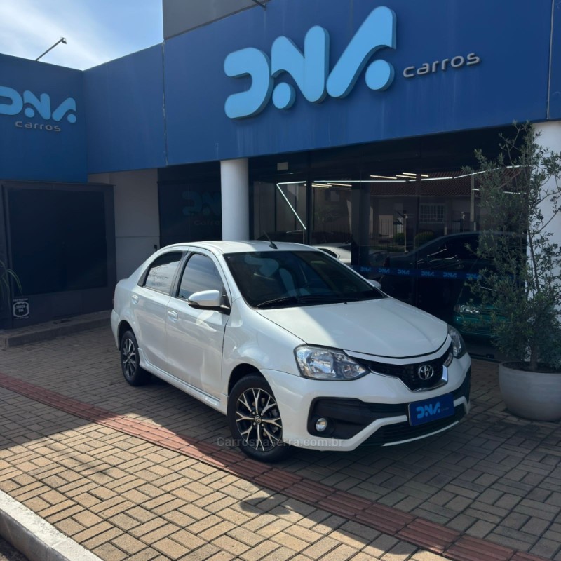 etios 1.5 platinum sedan 16v flex 4p automatico 2018 lajeado