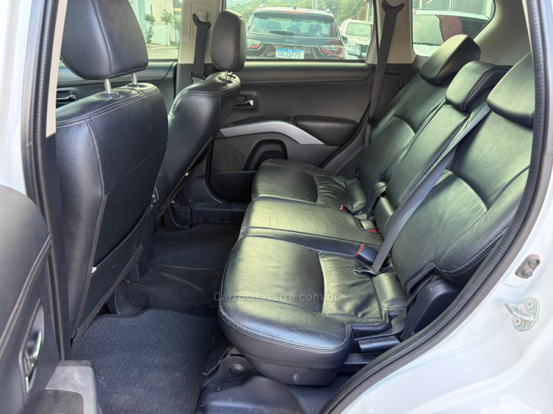 OUTLANDER 3.0 GT 4X4 V6 24V GASOLINA 4P AUTOMÁTICO - 2013 - FELIZ