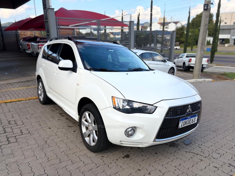 OUTLANDER 3.0 GT 4X4 V6 24V GASOLINA 4P AUTOMÁTICO - 2013 - FELIZ