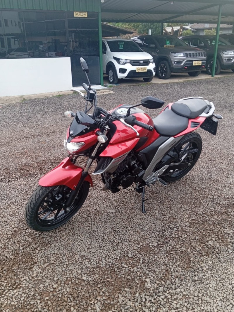 fazer fz25 2020 picada cafe