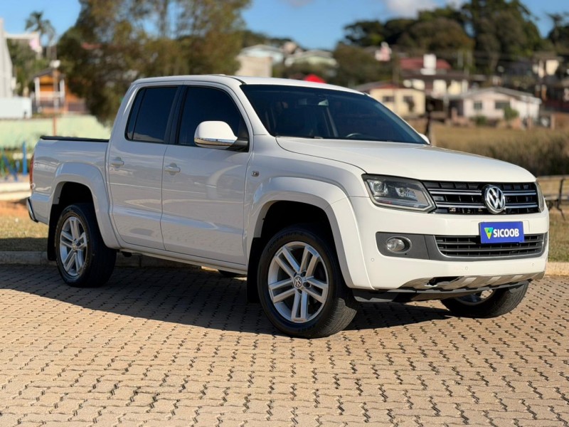 AMAROK 2.0 HIGHLINE 4X4 CD 16V TURBO INTERCOOLER DIESEL 4P AUTOMÁTICO - 2015 - LAGOA VERMELHA