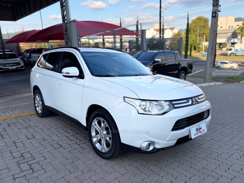 OUTLANDER 2.0 16V GASOLINA 4P AUTOMÁTICO - 2014 - FELIZ