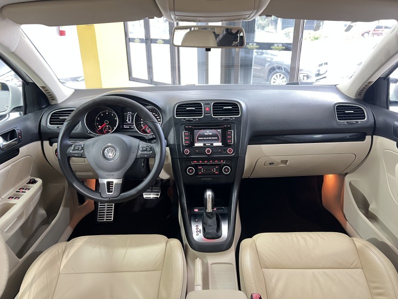 JETTA 2.5 I VARIANT 20V 170CV GASOLINA 4P TIPTRONIC - 2011 - CAXIAS DO SUL