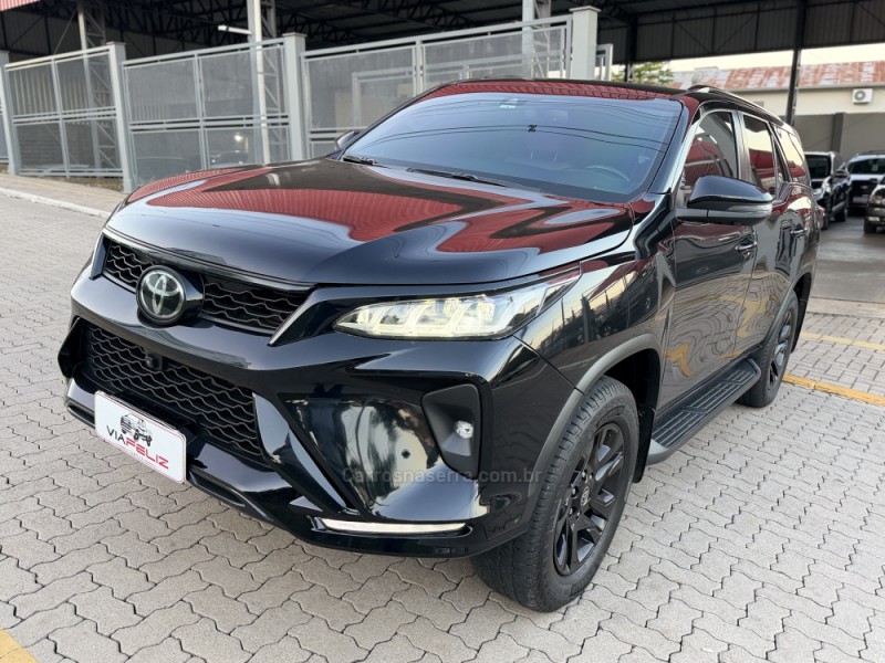 HILUX SW4 2.8 SRX 4X4 DIAMOND 16V TURBO DIESEL 4P 7 LUGARES AUTOMÁTICO - 2023 - FELIZ