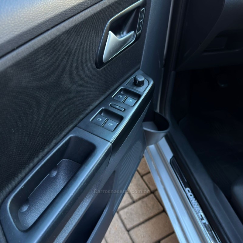 FOX 1.6 CONNECT 8V FLEX 4P MANUAL - 2018 - LAJEADO