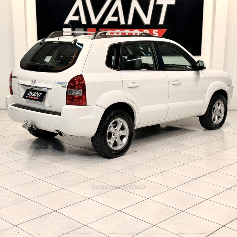TUCSON 2.0 MPFI GLS 16V 143CV 2WD FLEX 4P AUTOMÁTICO - 2016 - NOVO HAMBURGO