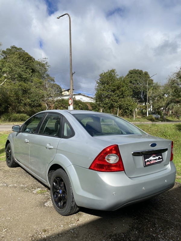 FOCUS 2.0 TITANIUM 16V FLEX 4P AUTOMÁTICO - 2011 - CAXIAS DO SUL